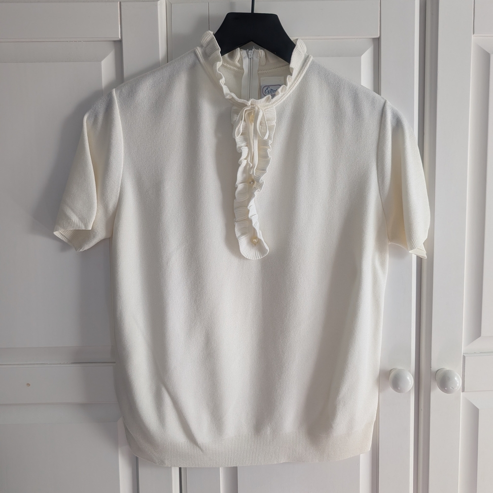 Exmoor Ivory Vintage Ruffled Knitted Top With Pearl Buttons 60's